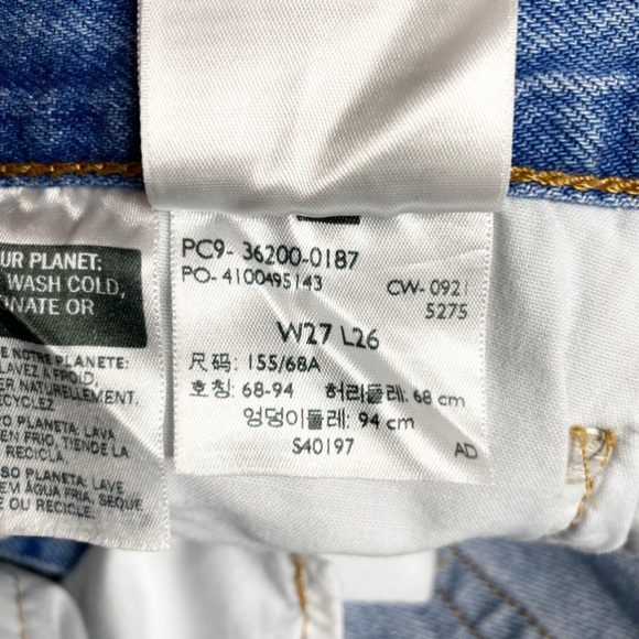 Levi’s 501 The Original Straight Leg Jeans - Picture 13 of 15
